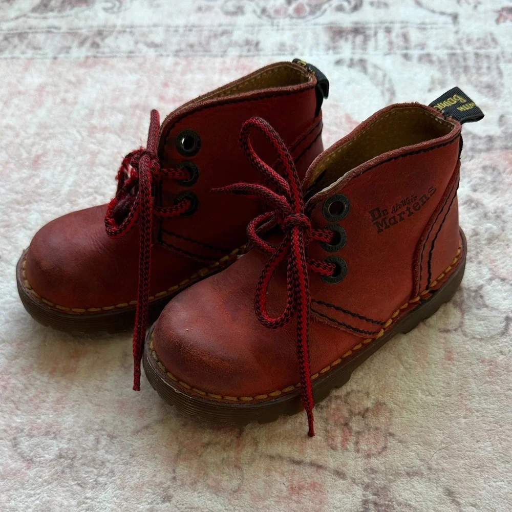 VINTAGE Dr. Martens Kids Cherry Red Boots, size 7